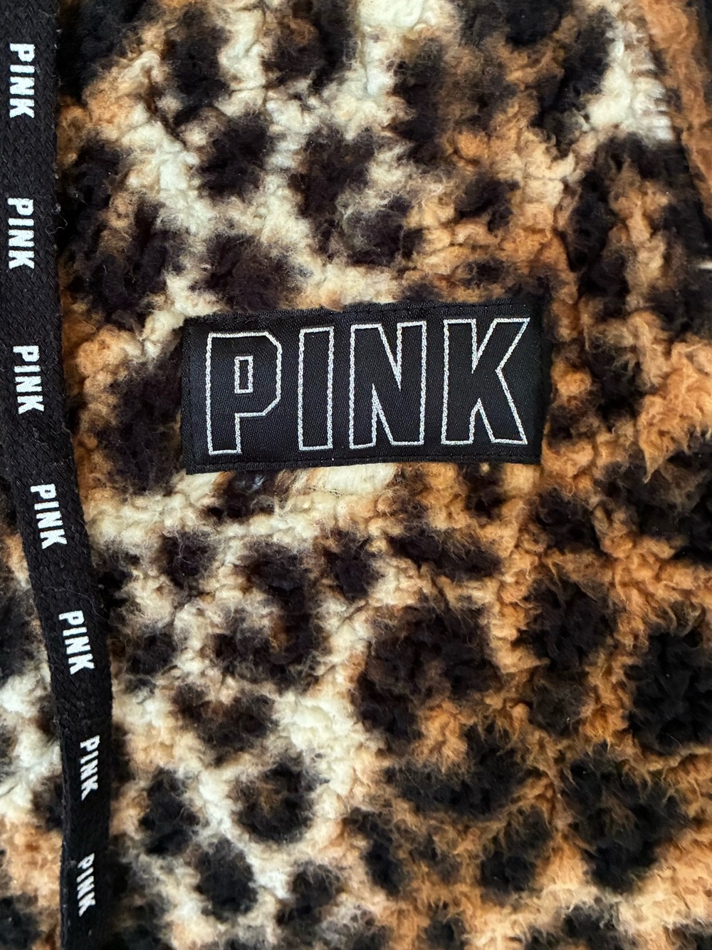 Victoria’s Secret PINK Leopard Sherpa Fleece Half Zip Hoodie Medium - Picture 3 of 4